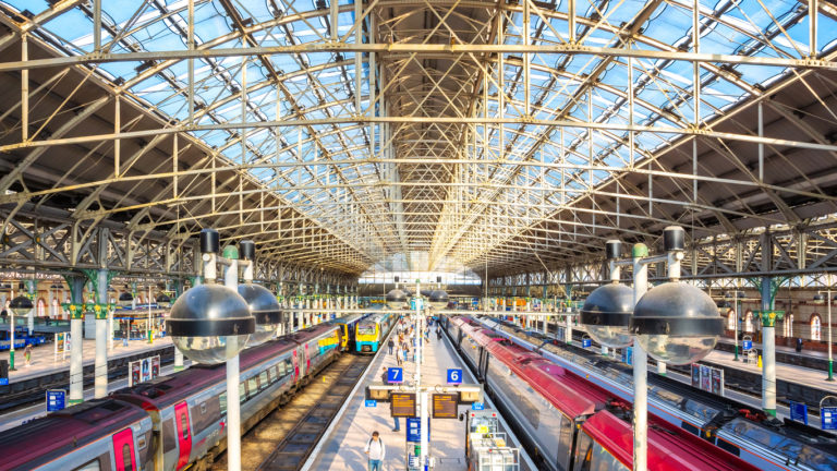 Manchester Piccadilly station