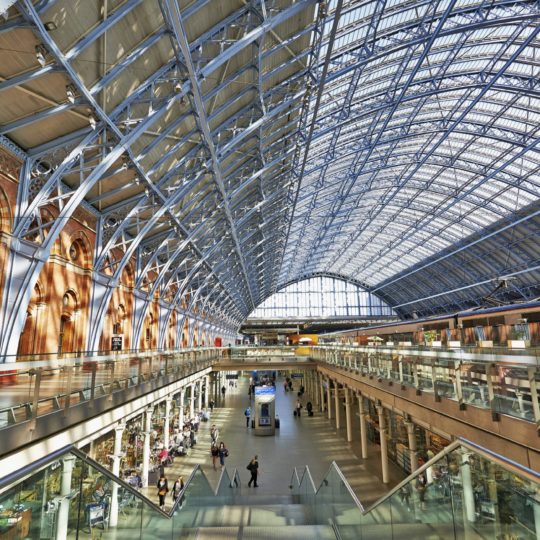 t Pancras Station terminal